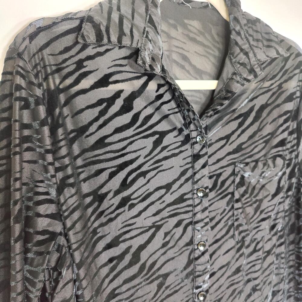 Peppermayo Burnout Velvet Zebra Sheer Button Front Blouse XS Y2K‎